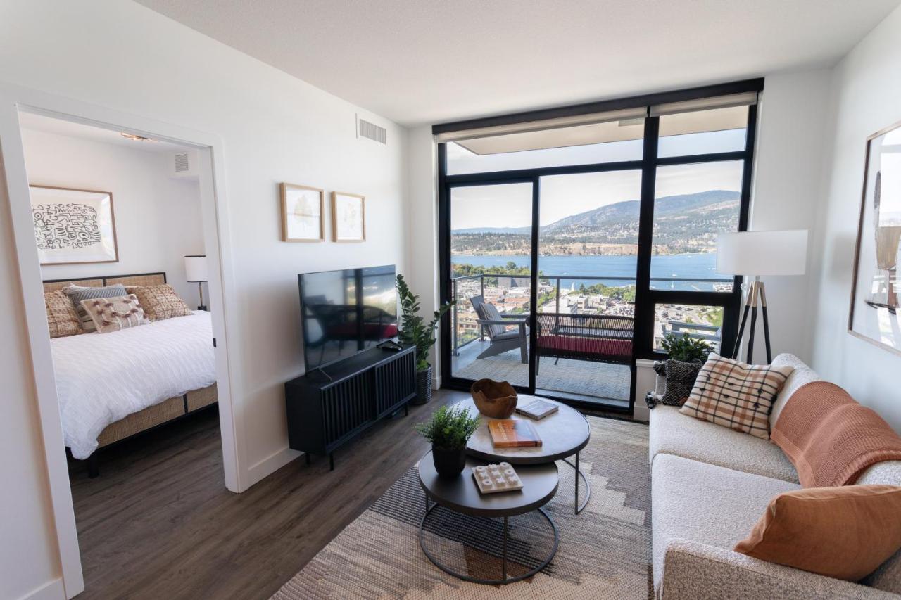Awesome View 21 Two Bedroom One Bath Downtown Lake View Near Beach Kelowna Bagian luar foto